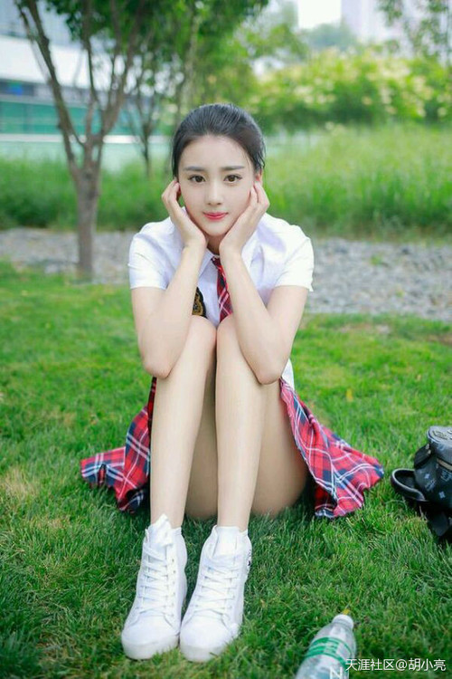 鹰啸马赛港，马丁内利光芒刺破夜空，拉齐奥客场收割欧战胜利